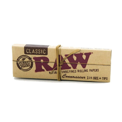 RAW Classic Connoisseur - 1 1/4 Size Rolling Papers with Tips